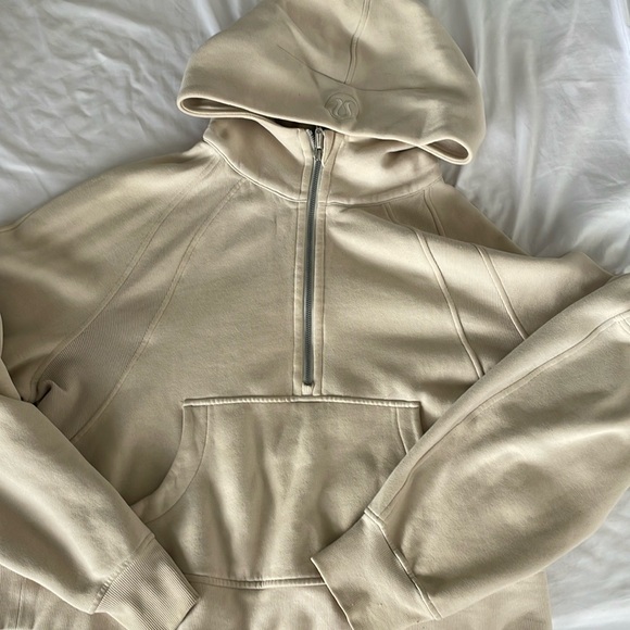 LULULEMON SCUBA - Picture 1 of 3